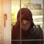 ¿Cómo saber si la casa está siendo vigilada por ladrones?